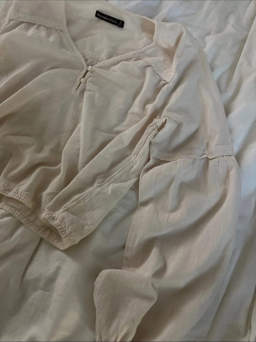 Abercrombie & Fitch soft light